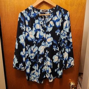 NYDJ Pintuck Blouse Blue Floral